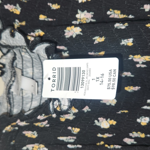 NWT Smocked jumpsuit - Picture 3 of 9